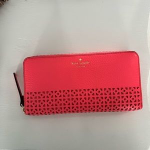 Hot pink Kate Spade Wallet ♠️